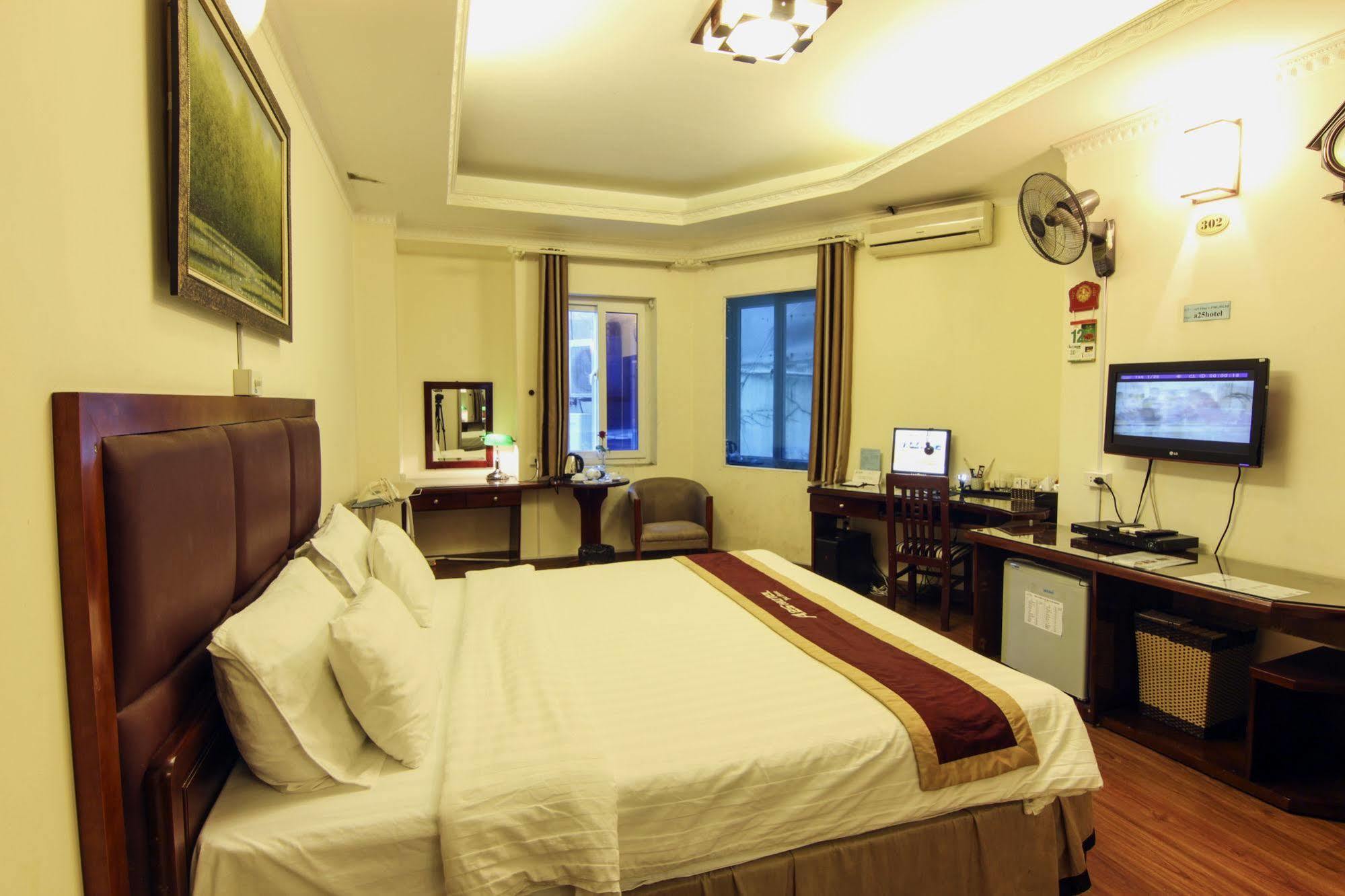 A25 Hotel - 61 Luong Ngoc Quyen Hanoi Eksteriør billede